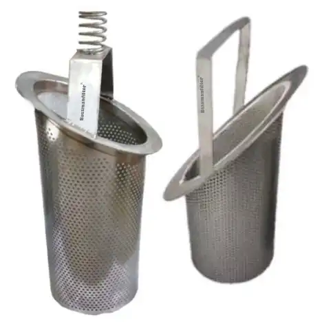 Cross strainer basket